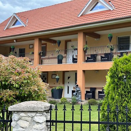 Casa Antonia Hotel Chiscau Bagian luar foto