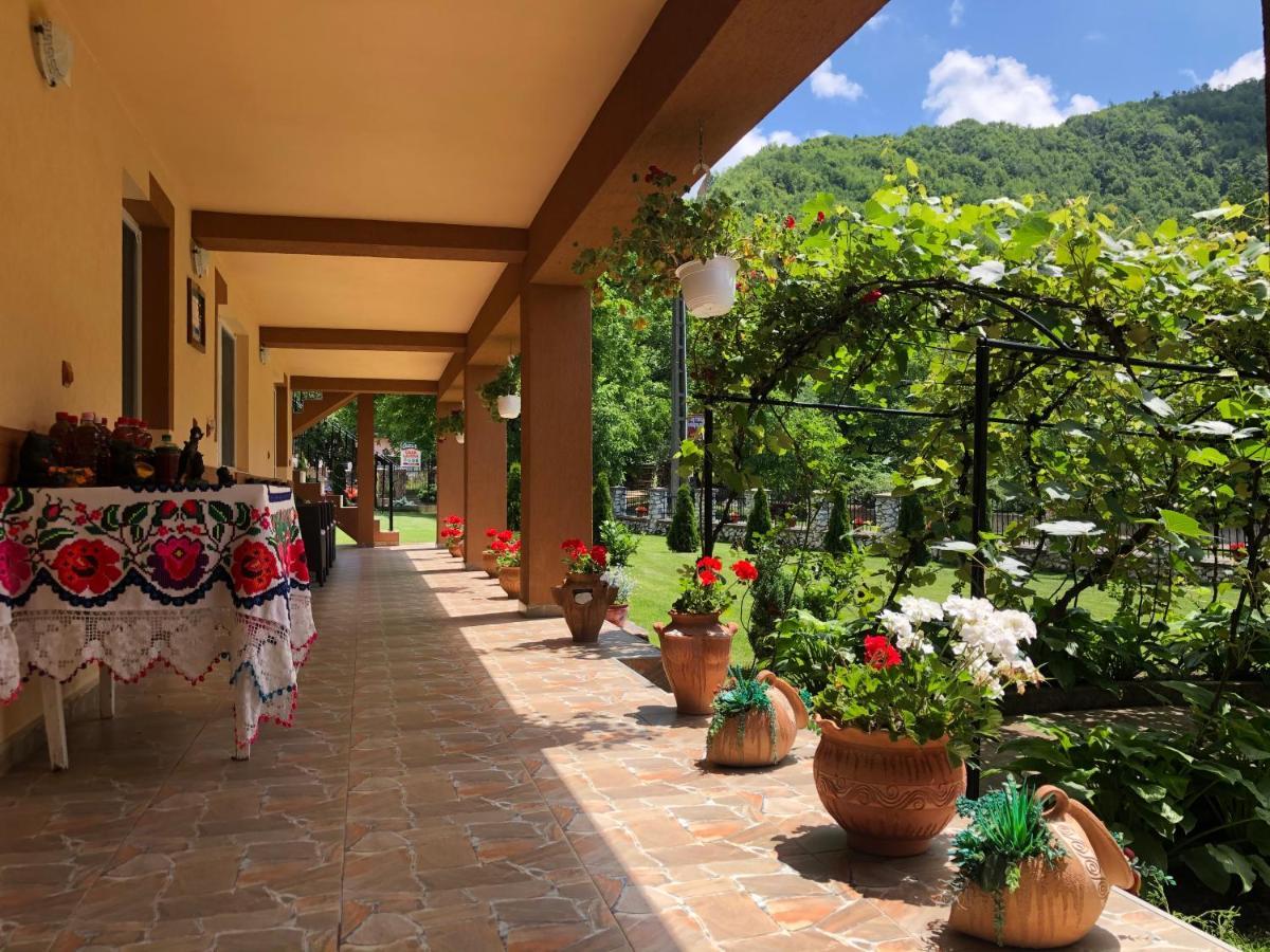 Casa Antonia Hotel Chiscau Bagian luar foto