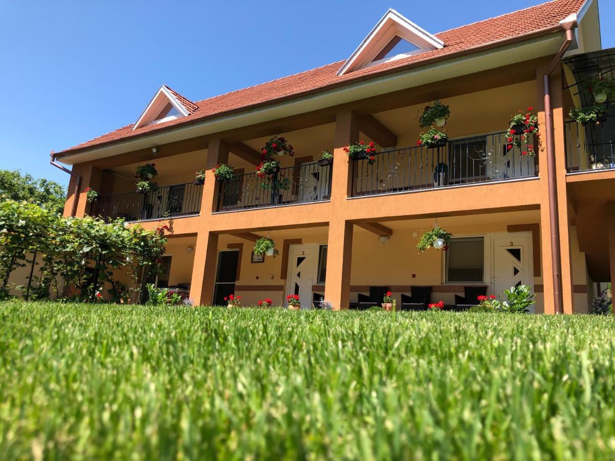 Casa Antonia Hotel Chiscau Bagian luar foto