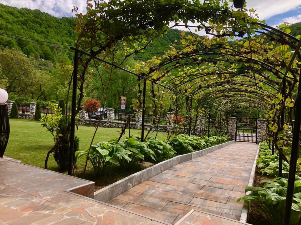 Casa Antonia Hotel Chiscau Bagian luar foto