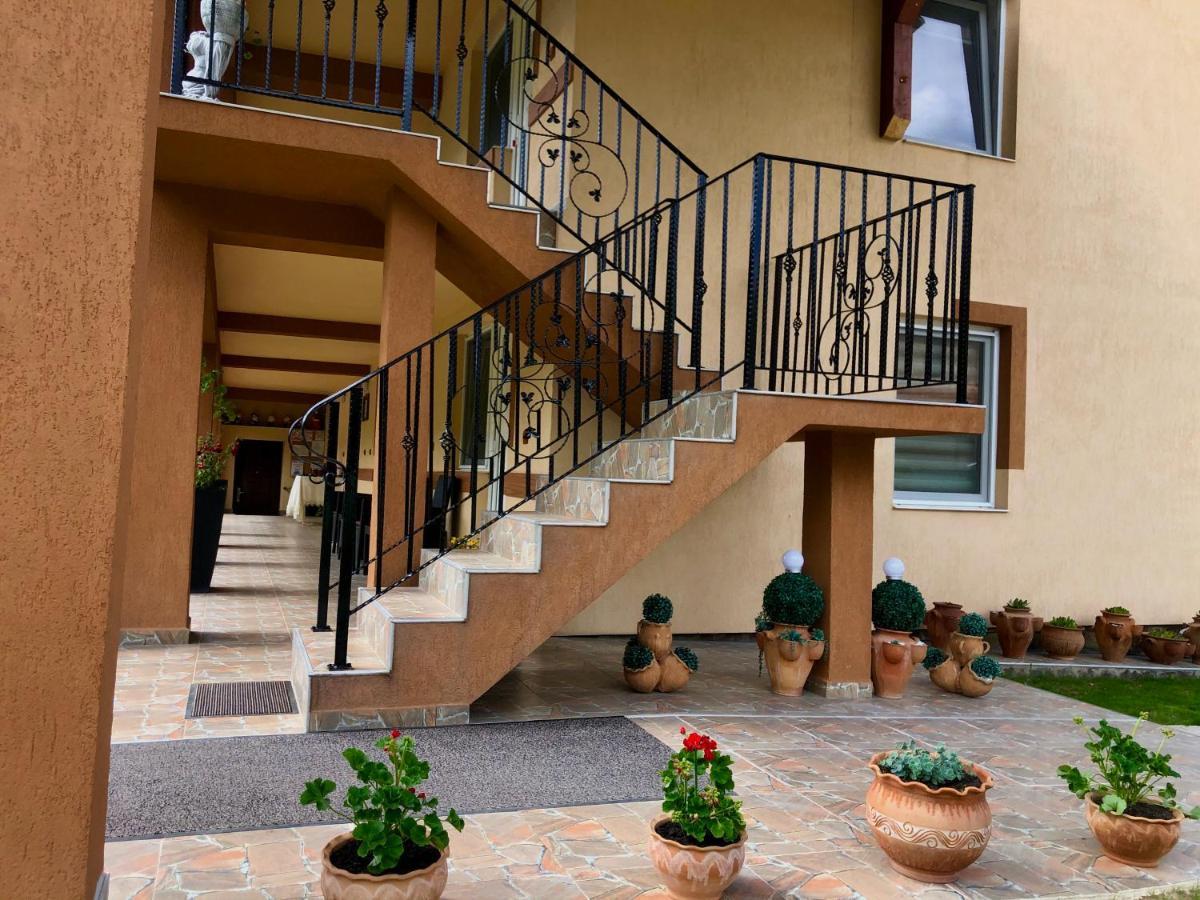 Casa Antonia Hotel Chiscau Bagian luar foto