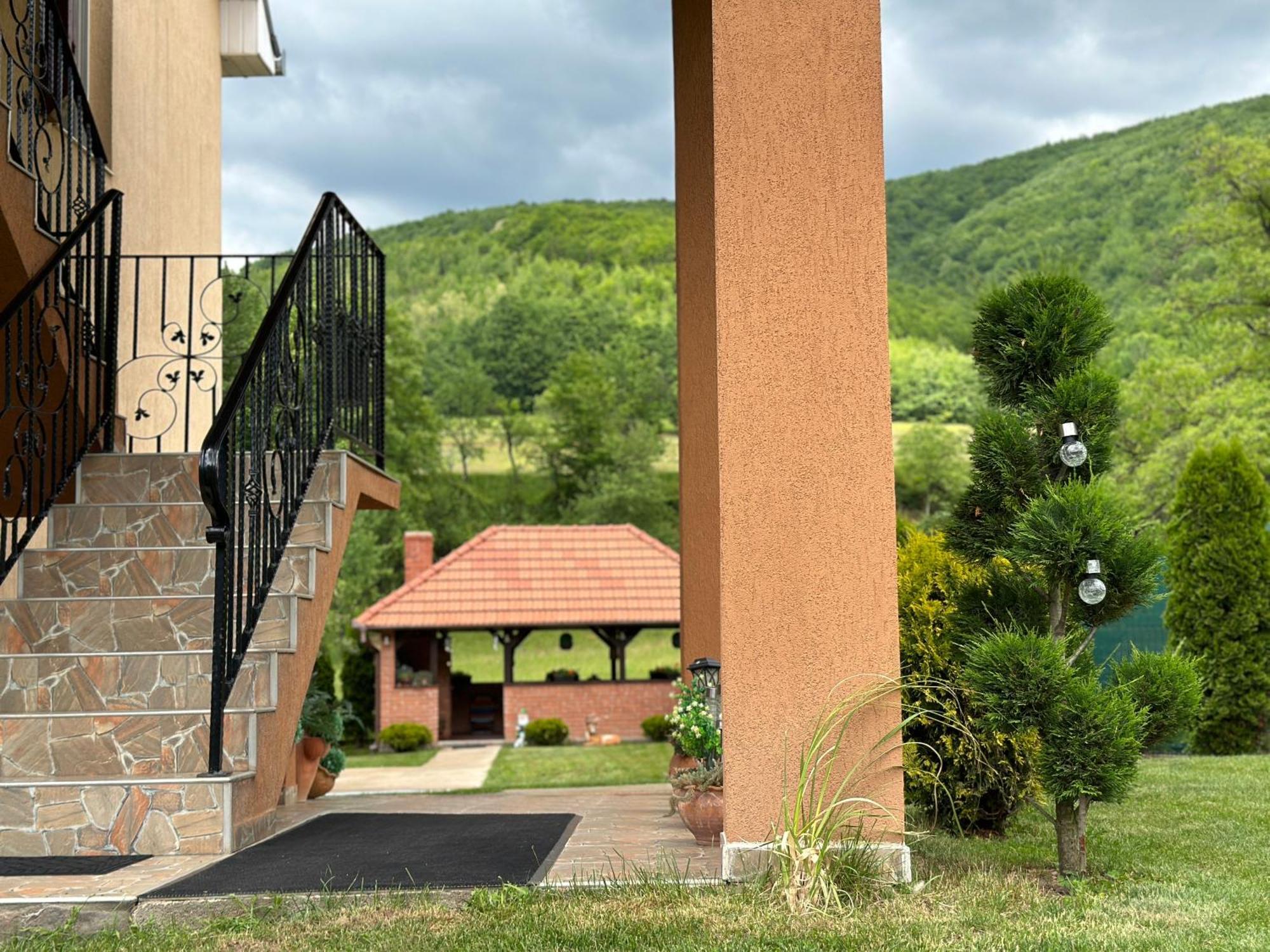 Casa Antonia Hotel Chiscau Bagian luar foto