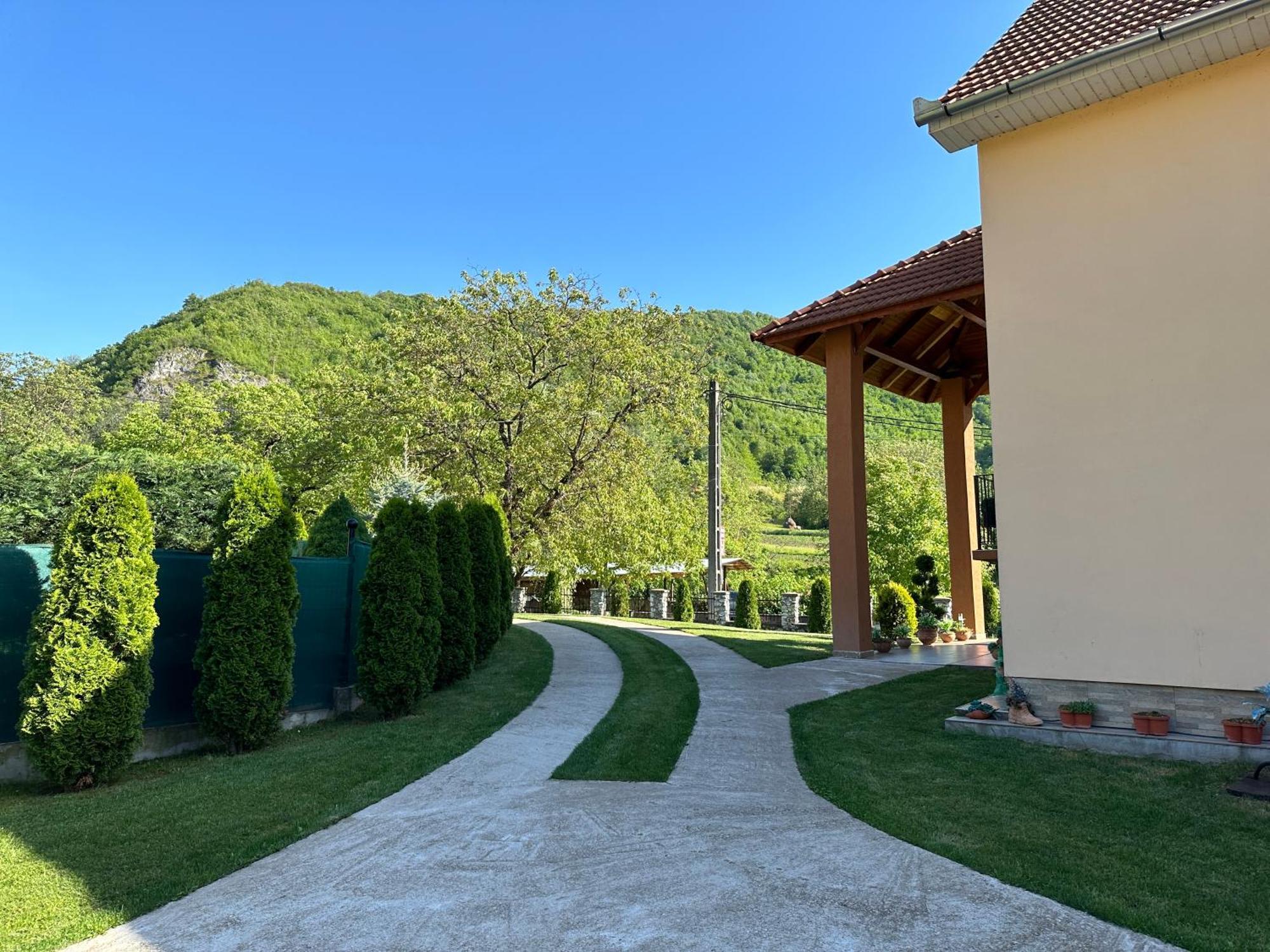 Casa Antonia Hotel Chiscau Bagian luar foto